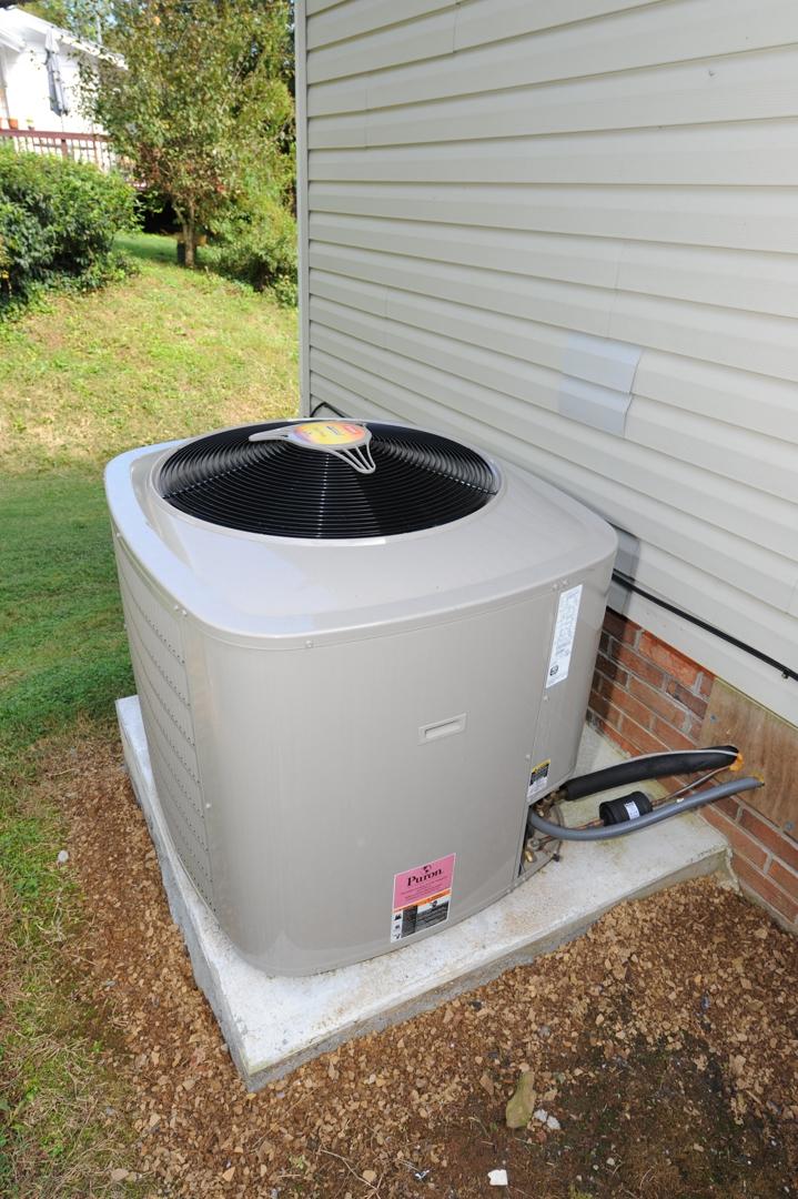 906 South Shiloh Road Seymour, TN 37865 - Photo 22 of 32 NEW HVAC 2012