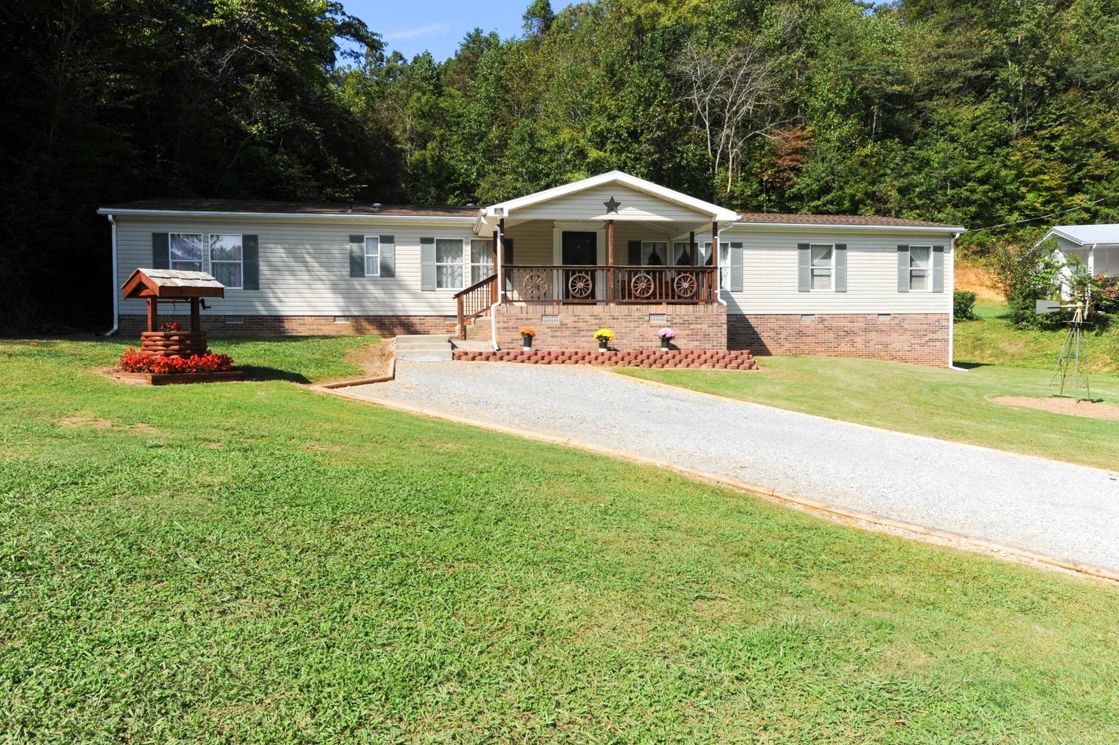 906 South Shiloh Road Seymour, TN 37865 - Photo 25 of 32 Newer Roof and gutters