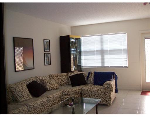 3015 Hythe A, Unit 3015 Boca Raton, FL 33434 - Photo 5 of 9 Additional Photo