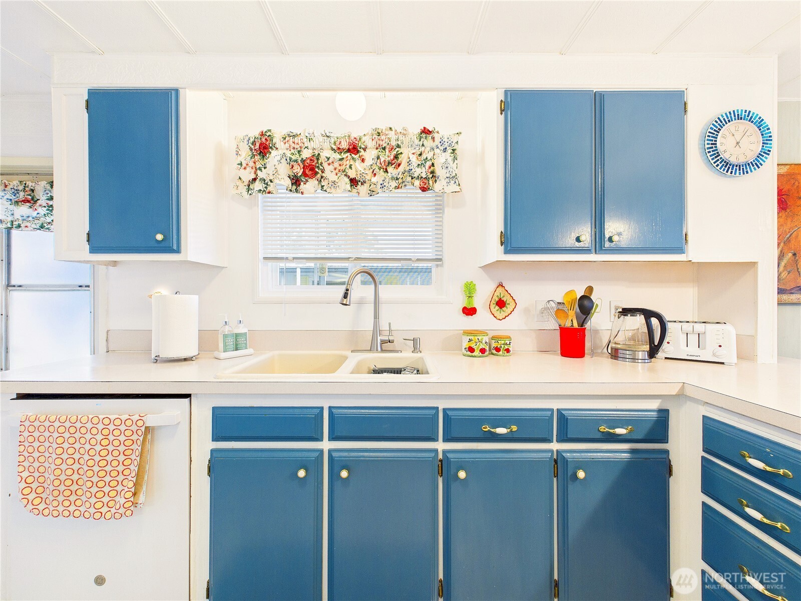 4805 Cushman Road Northeast, Unit 56 Olympia, WA 98506 - Photo 14 of 30 a utility room with a sink and a cabinet