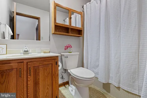 $389,000 | 608 Dandenog Drive, Wilmington, DE 19808