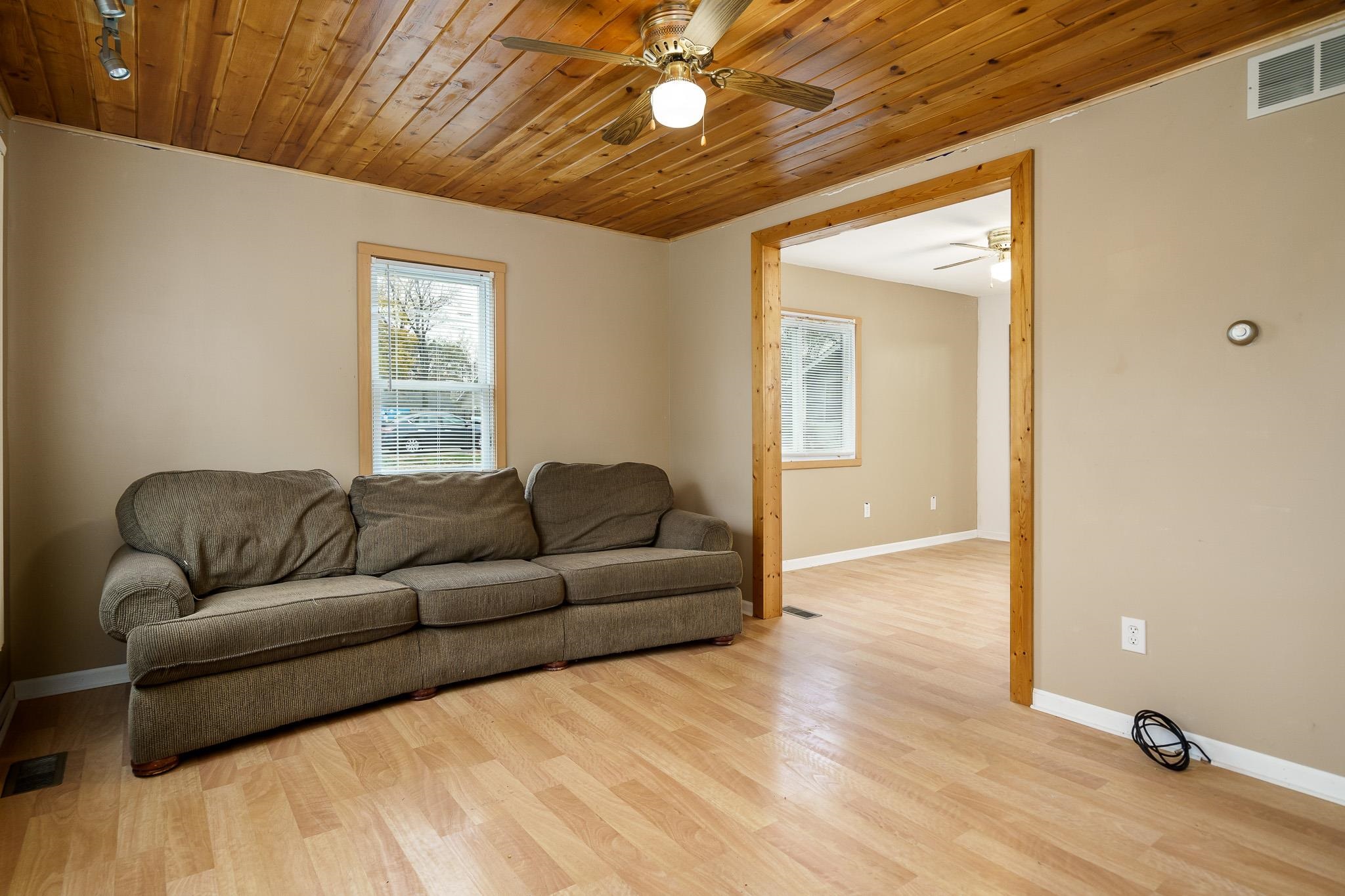 526 Sawyer Road Rockford, IL 61109 - Photo 11 of 25 Gallery Image 11