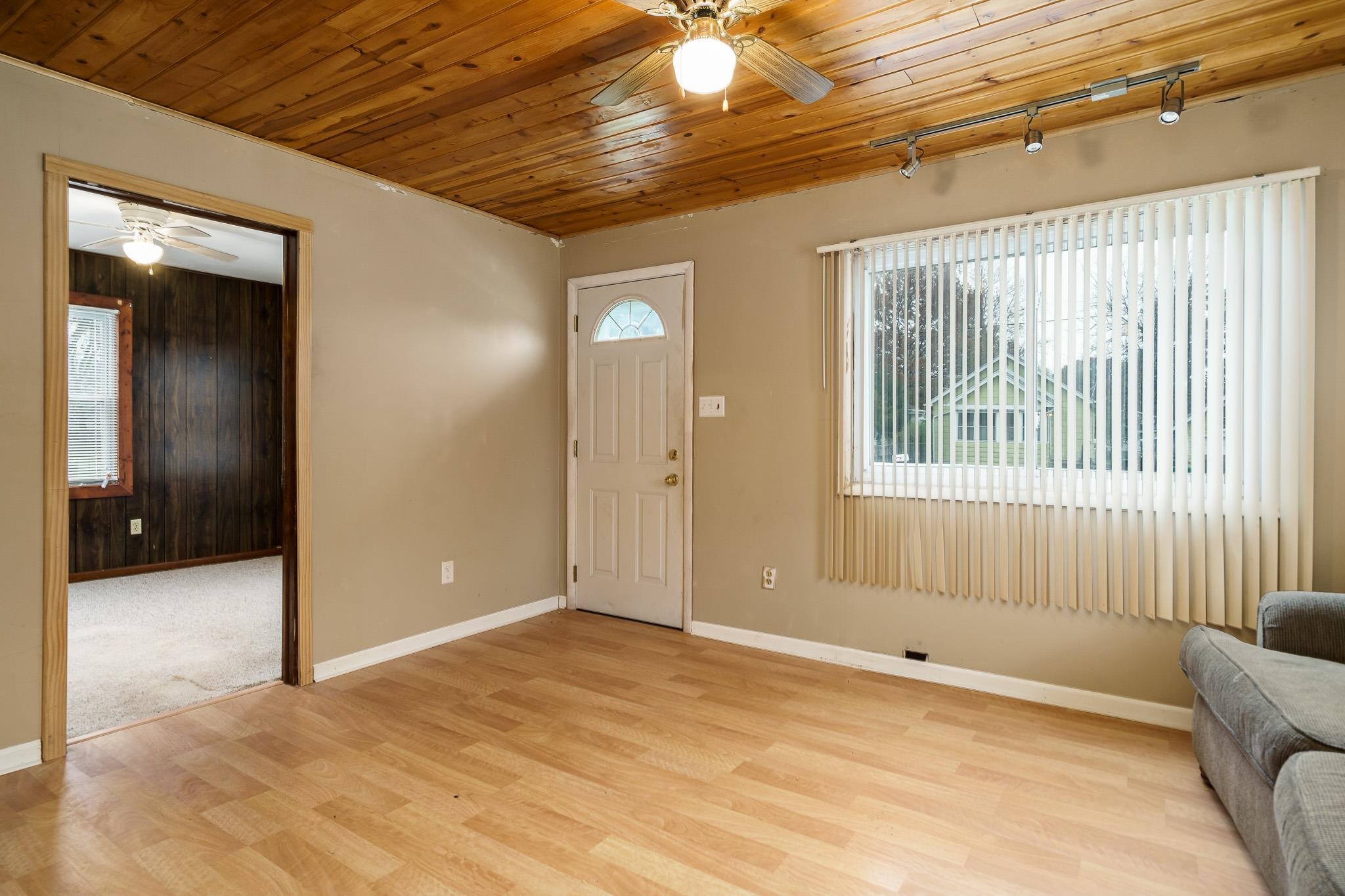 526 Sawyer Road Rockford, IL 61109 - Photo 13 of 25 Gallery Image 13