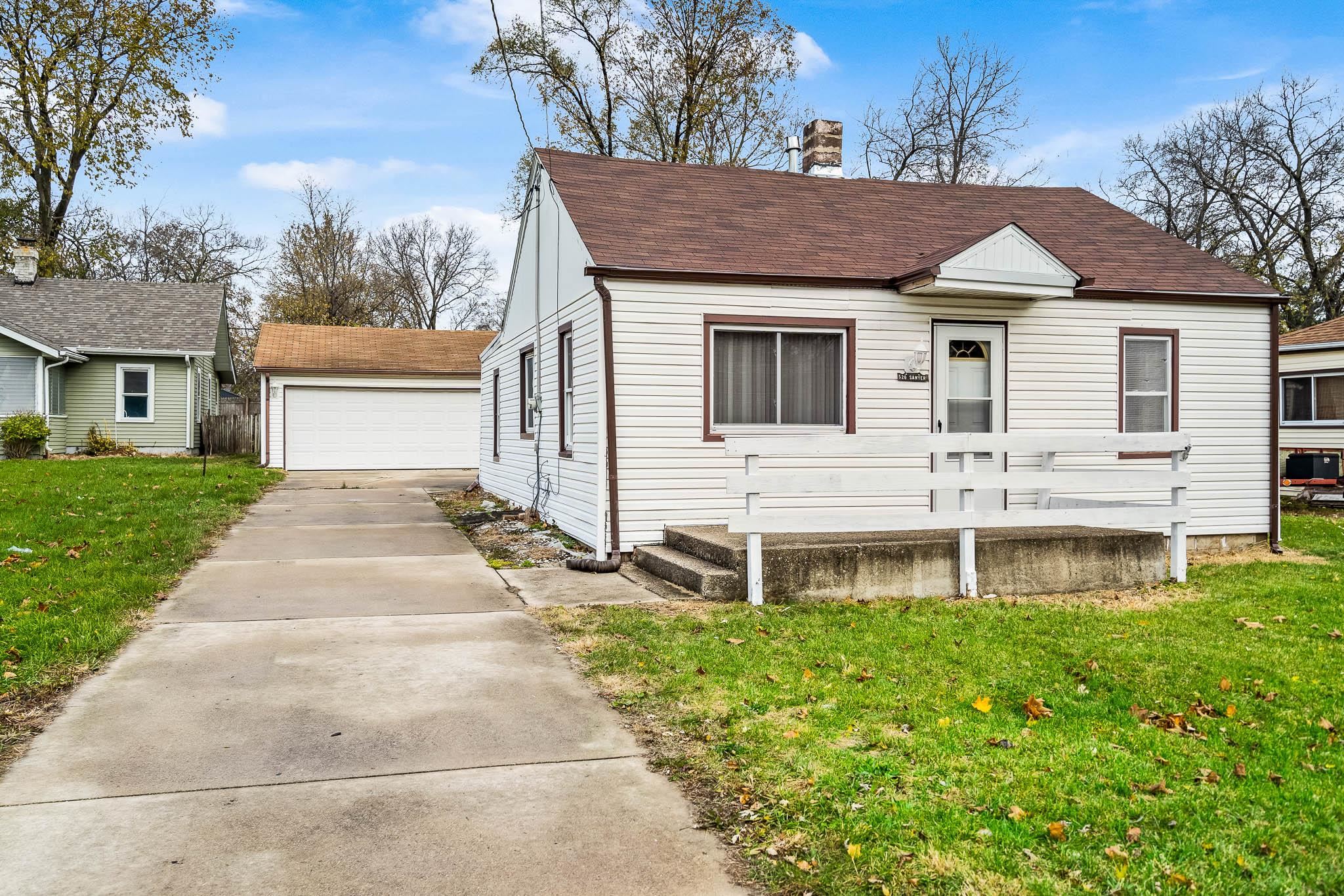 526 Sawyer Road Rockford, IL 61109 - Photo 2 of 25 Gallery Image 2
