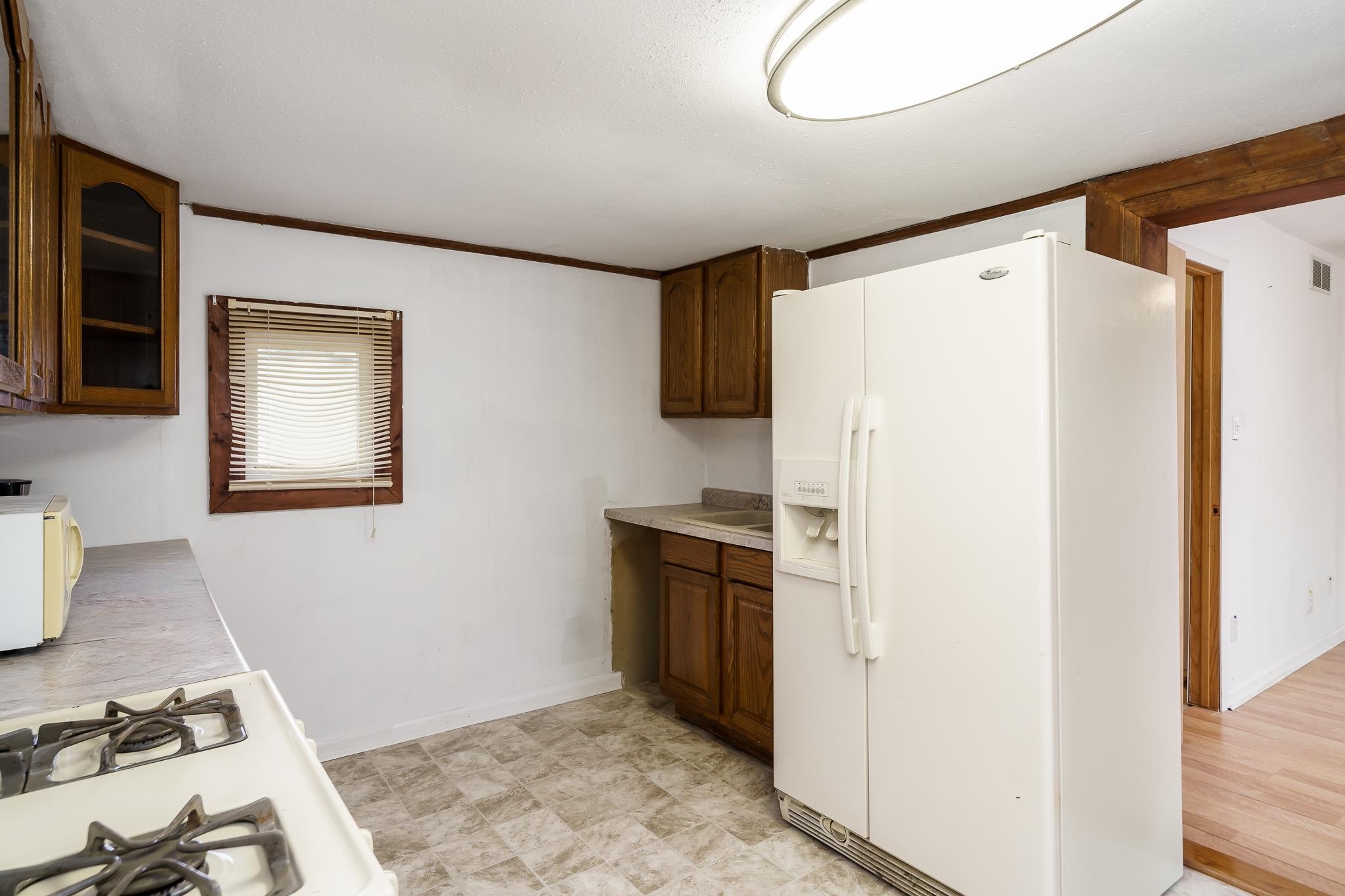 526 Sawyer Road Rockford, IL 61109 - Photo 5 of 25 Gallery Image 5