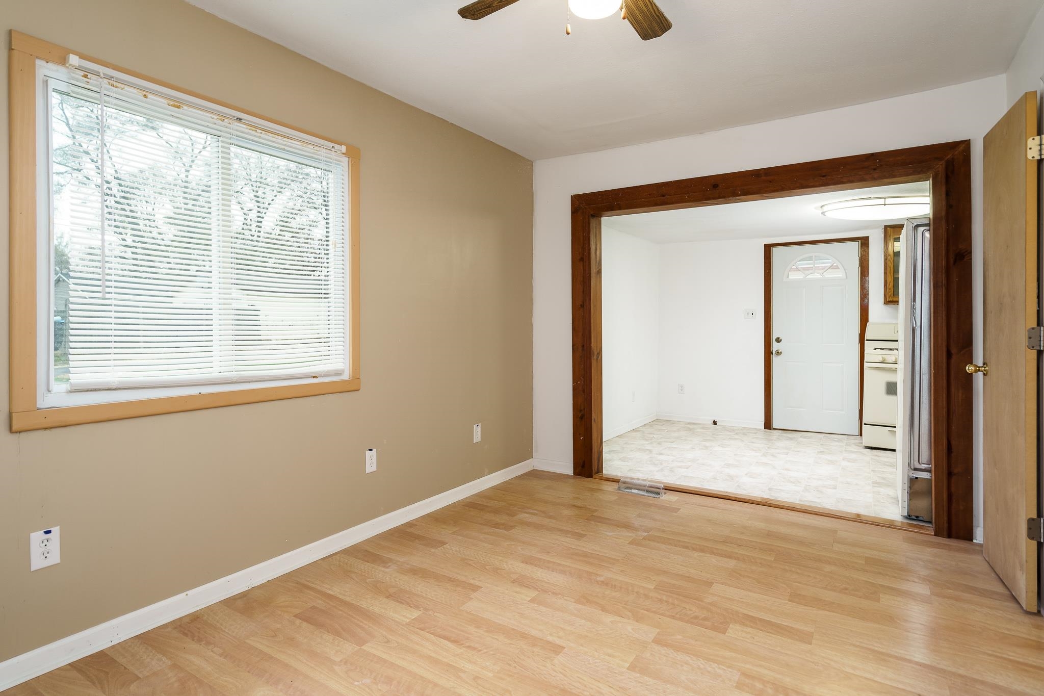 526 Sawyer Road Rockford, IL 61109 - Photo 8 of 25 Gallery Image 8