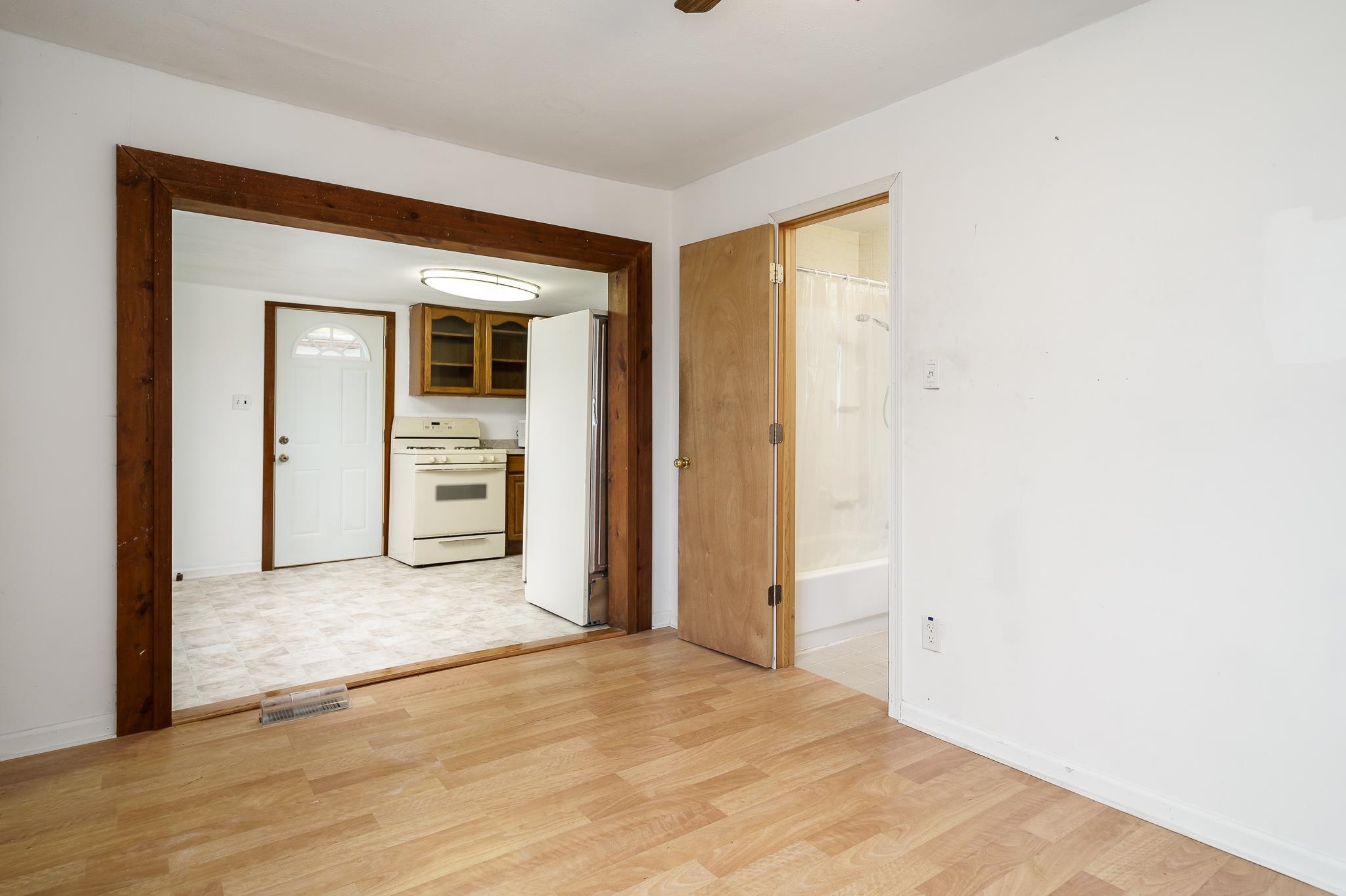 526 Sawyer Road Rockford, IL 61109 - Photo 9 of 25 Gallery Image 9