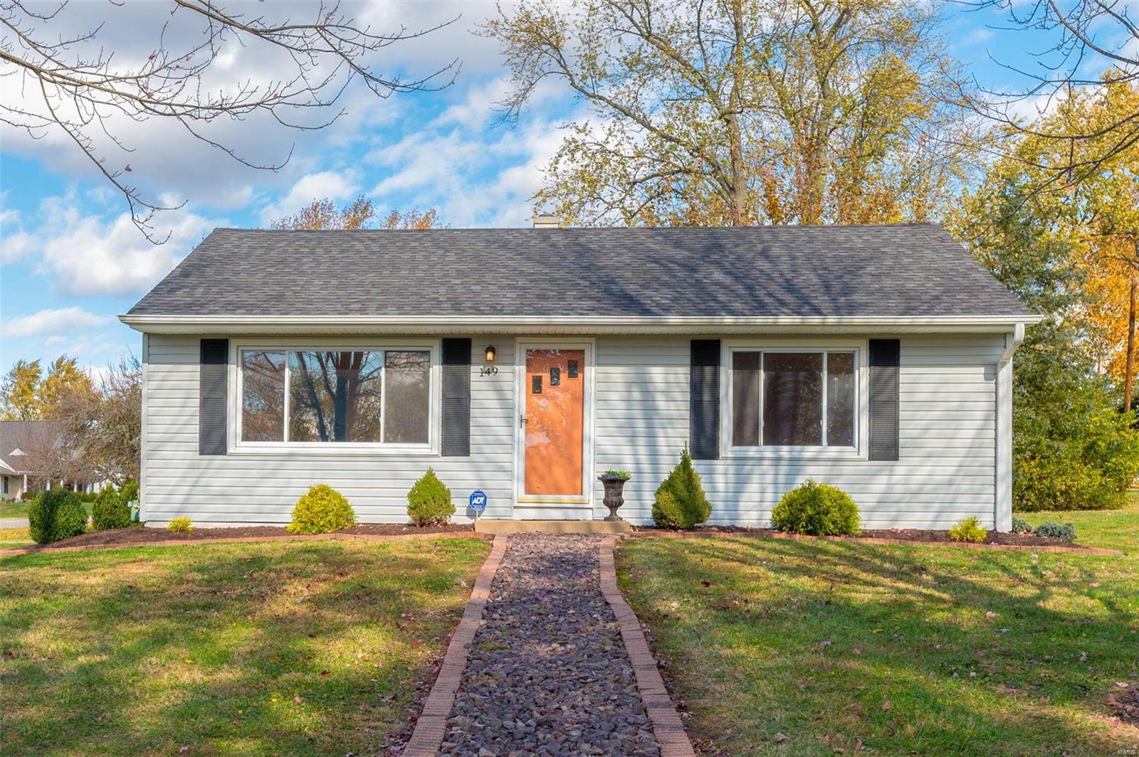 149 Mockingbird Lane Ballwin, MO 63021 - Photo 3 of 29 Gallery Image 3