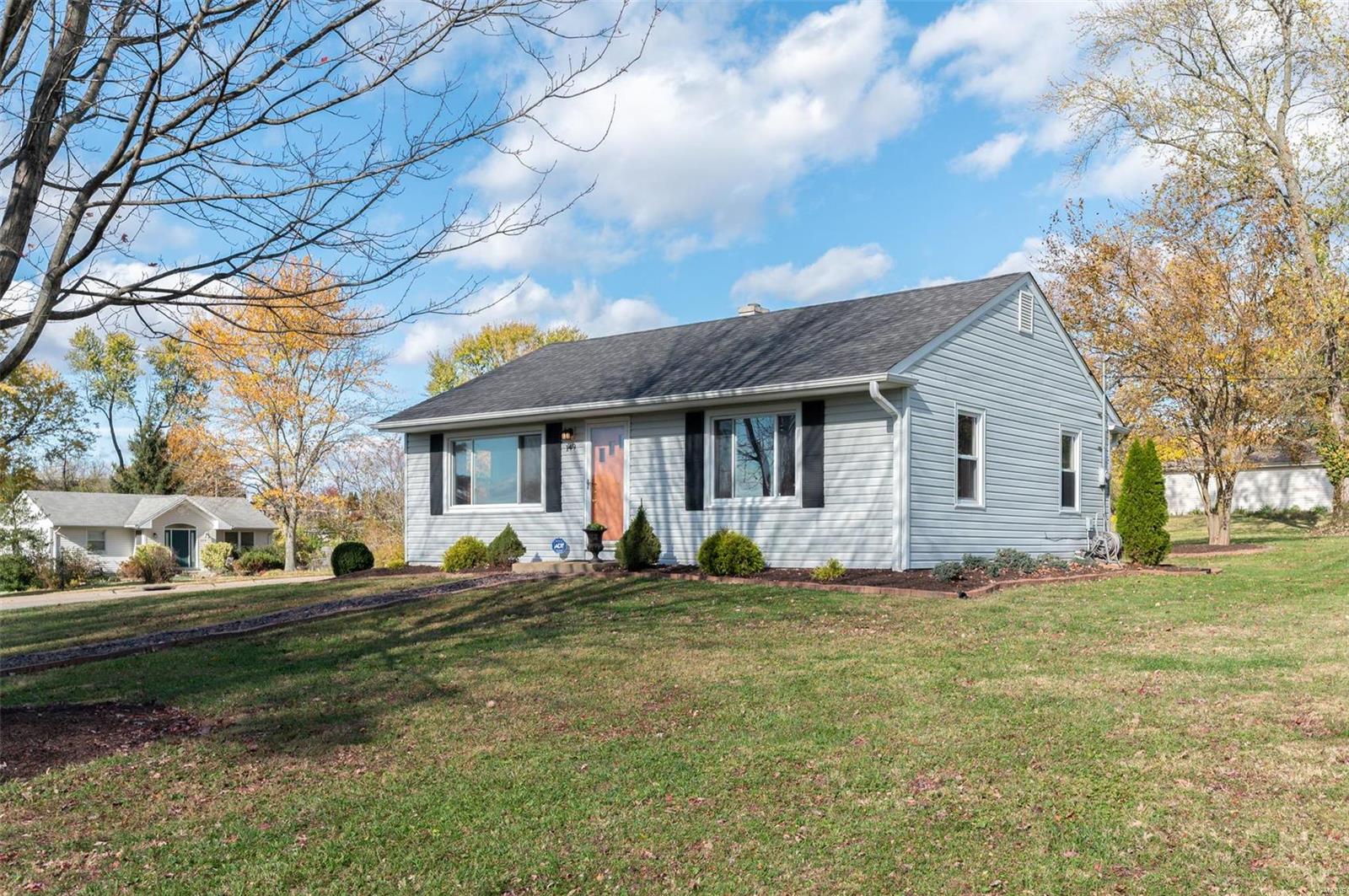 149 Mockingbird Lane Ballwin, MO 63021 - Photo 4 of 29 Gallery Image 4
