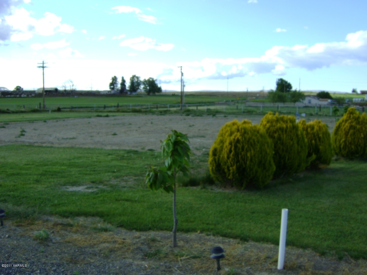 1191 Braden Road Grandview, WA 98930 - Photo 11 of 12 1191 braden rd 008