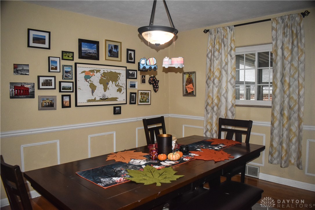 900 Patterson Road Dayton, OH 45419 - Photo 21 of 42 Dining Room