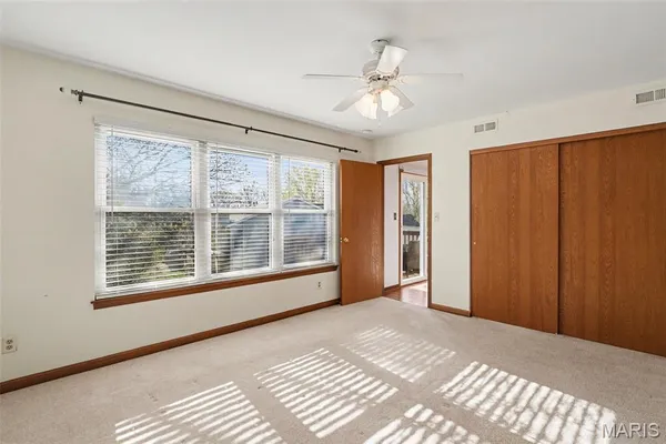 $215,000 | 706 Woodside Trails Drive, Unit B, Ballwin, MO 63021