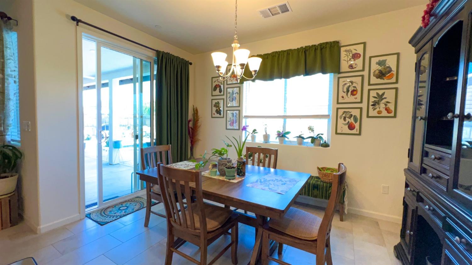 358 Rebel Street Reedley, CA 93654 - Photo 13 of 33