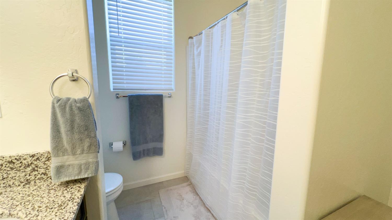 358 Rebel Street Reedley, CA 93654 - Photo 18 of 33