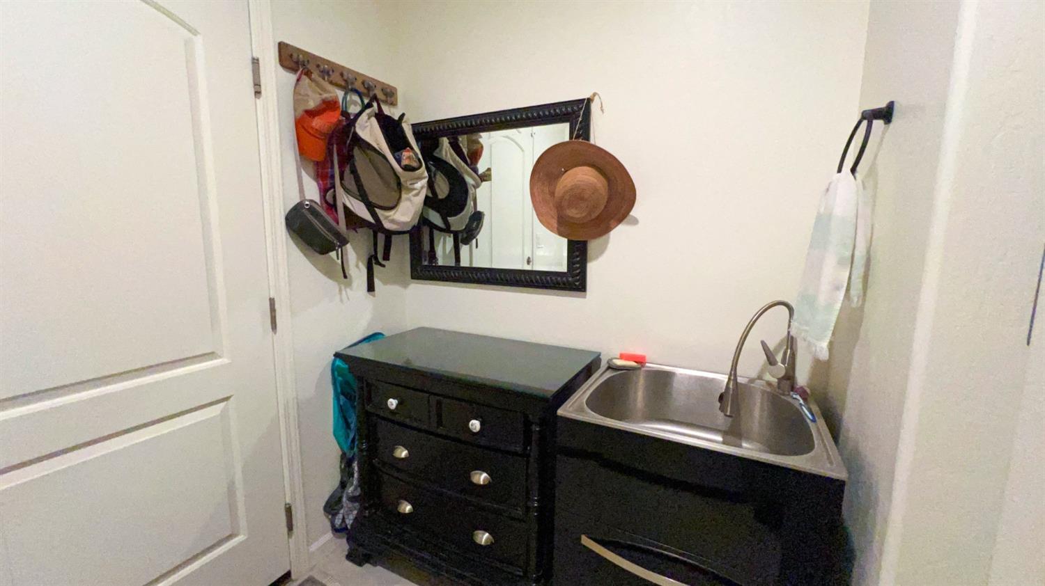 358 Rebel Street Reedley, CA 93654 - Photo 27 of 33