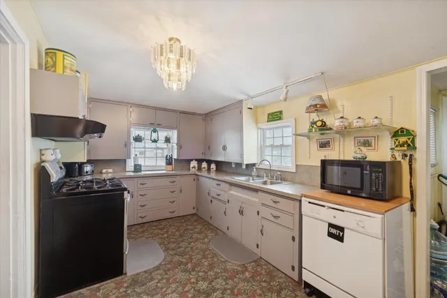 $165,000 | 3493 East Michigan Avenue, Jackson, MI 49203