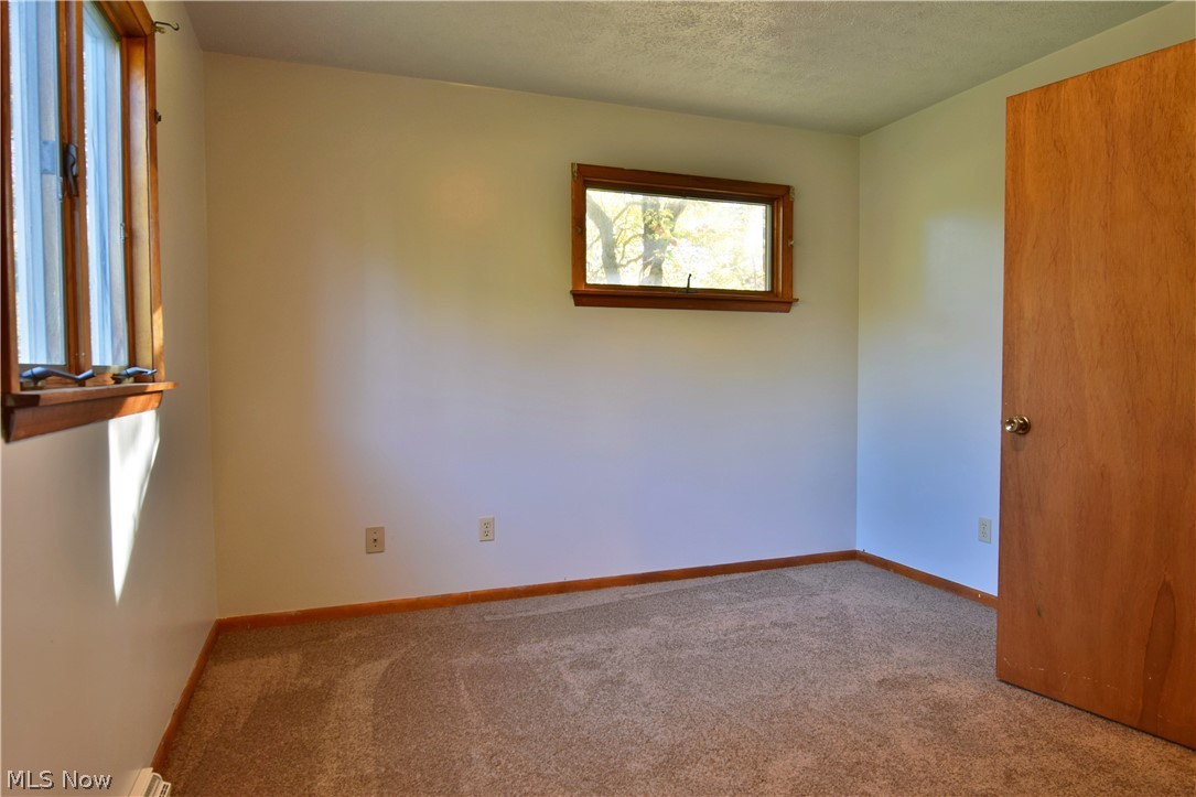 935 Ridge Road Vienna, OH 44473 - Photo 22 of 29 Gallery Image 22