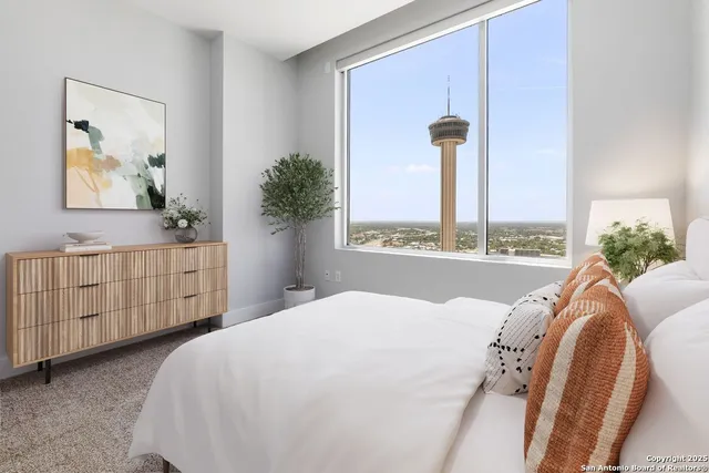 $579,000 | 610 East Market Street, Unit 2811, San Antonio, TX 78205