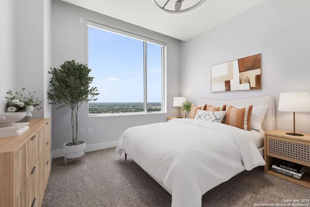 $579,000 | 610 East Market Street, Unit 2811, San Antonio, TX 78205