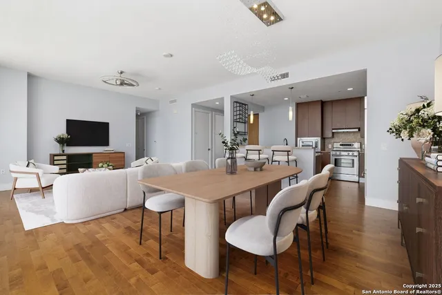 $579,000 | 610 East Market Street, Unit 2811, San Antonio, TX 78205