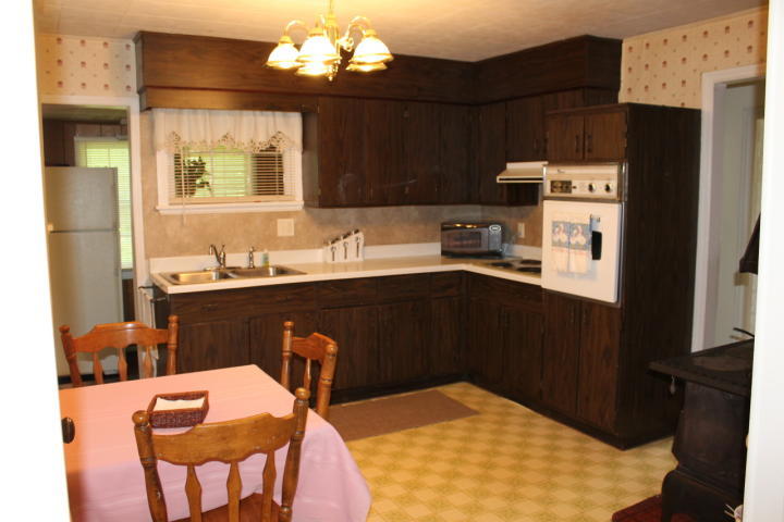 1168 Pico Road Buchanan, VA 24066 - Photo 5 of 5 KITCHEN