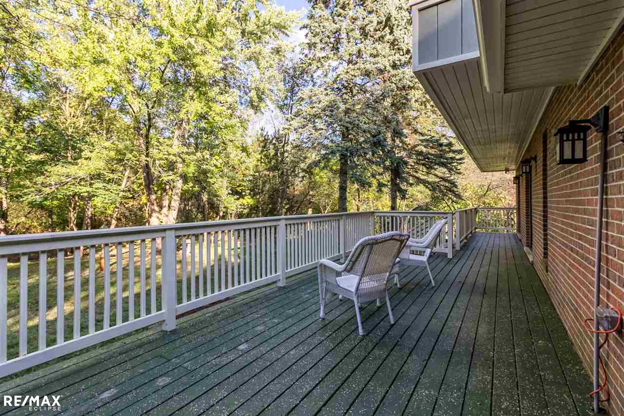 156 Shadywood Road Rochester, MI 48307 - Photo 33 of 43 31362934-32.JPG