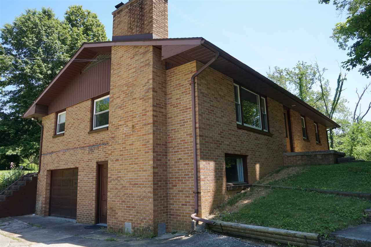 1546 Outer Lake Road Princeton, IN 47670 - Photo 2 of 23 Gallery Image 2
