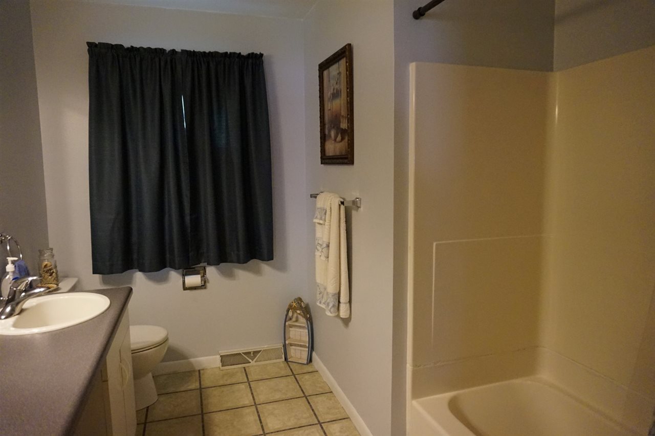 1546 Outer Lake Road Princeton, IN 47670 - Photo 16 of 23 Gallery Image 16