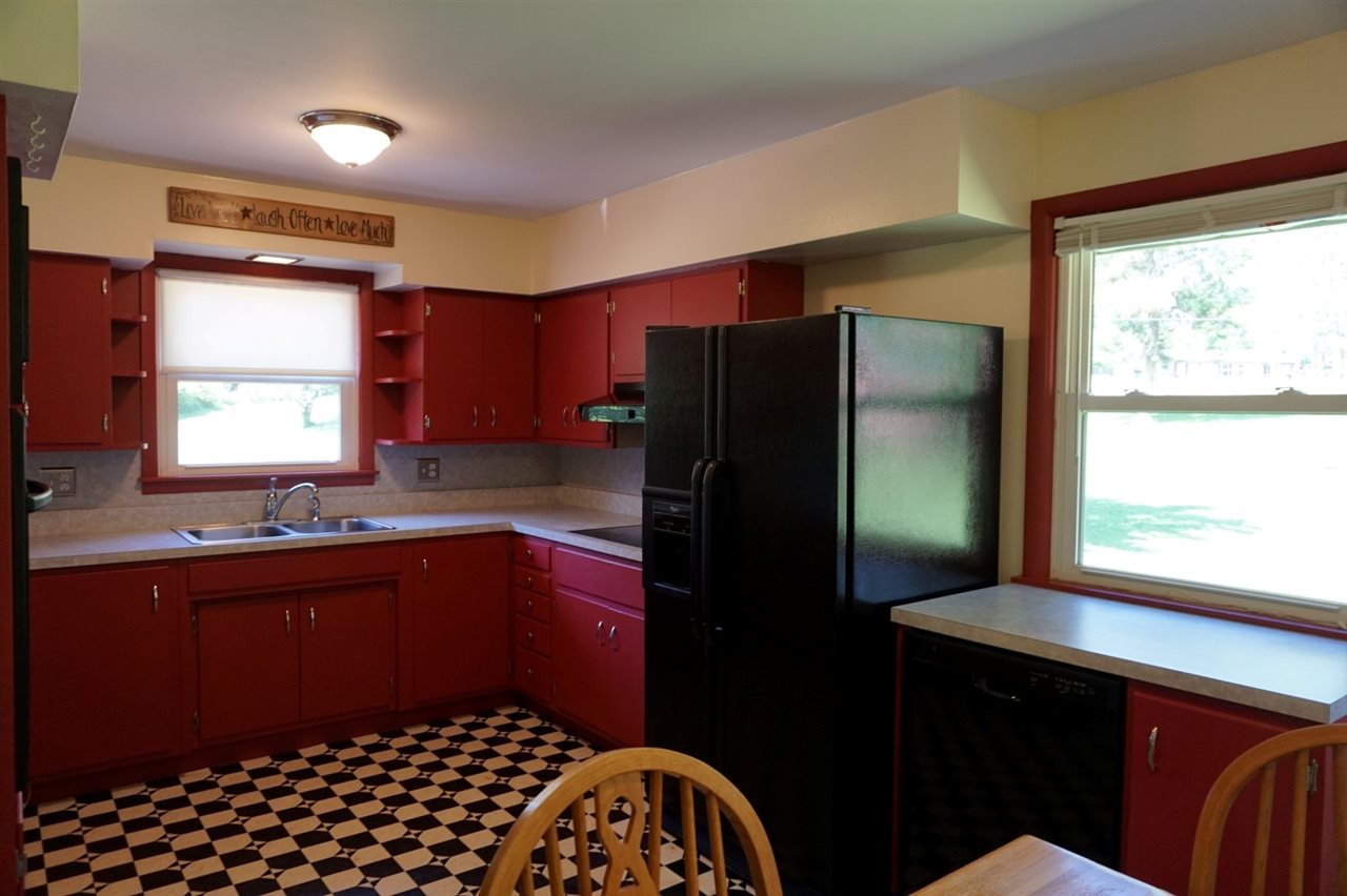1546 Outer Lake Road Princeton, IN 47670 - Photo 6 of 23 Gallery Image 6