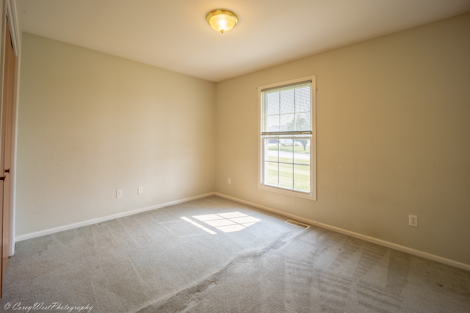 214 Windmill Drive Rochelle, IL 61068 - Photo 15 of 34