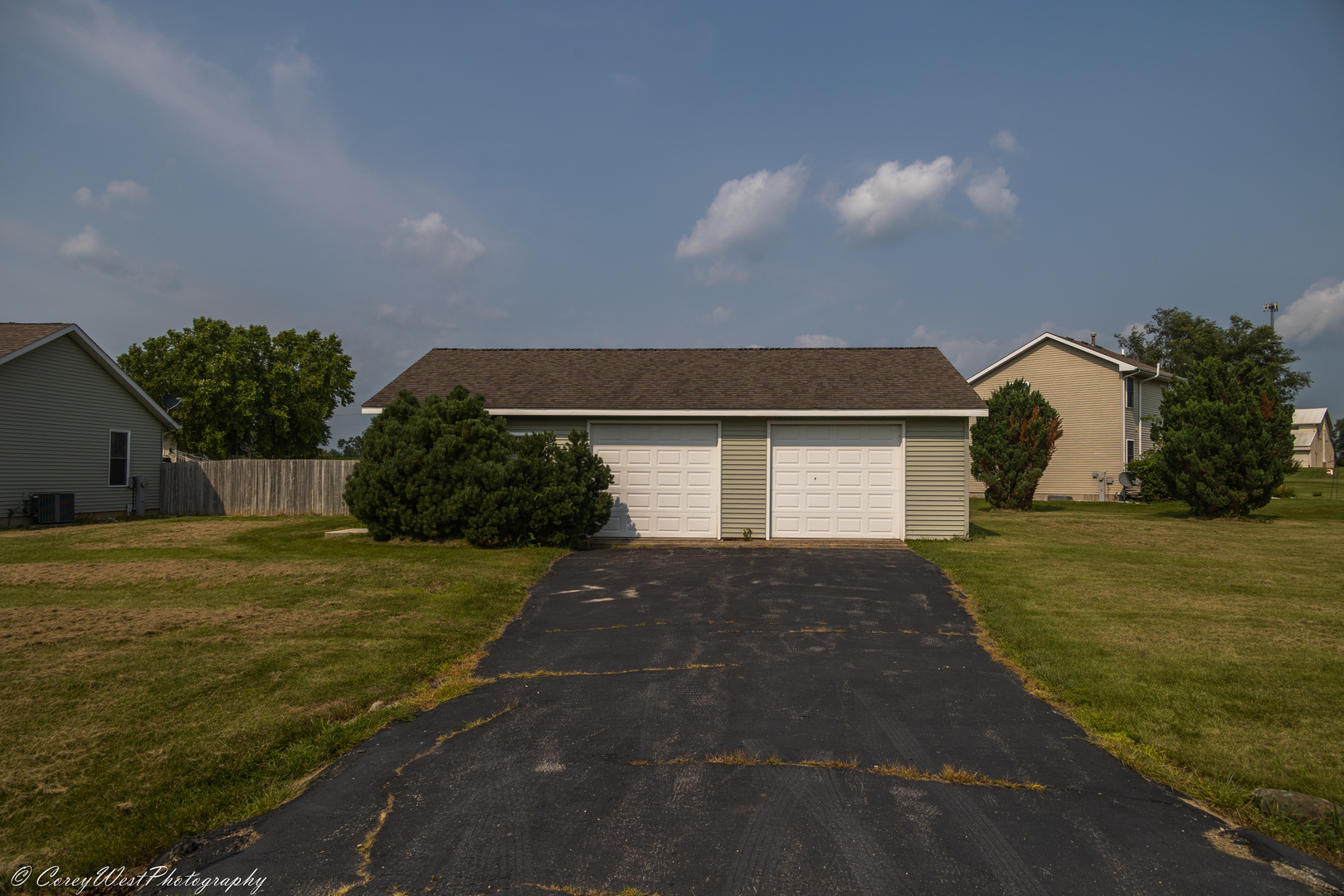214 Windmill Drive Rochelle, IL 61068 - Photo 4 of 34