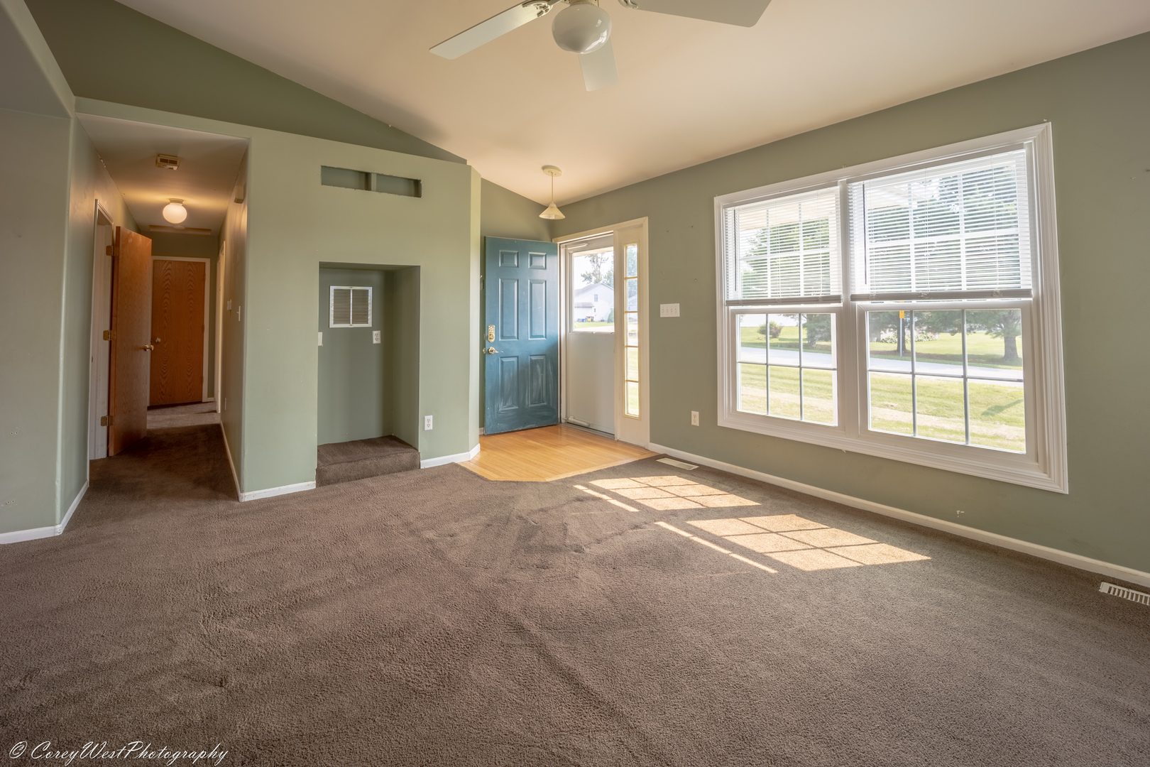 214 Windmill Drive Rochelle, IL 61068 - Photo 7 of 34