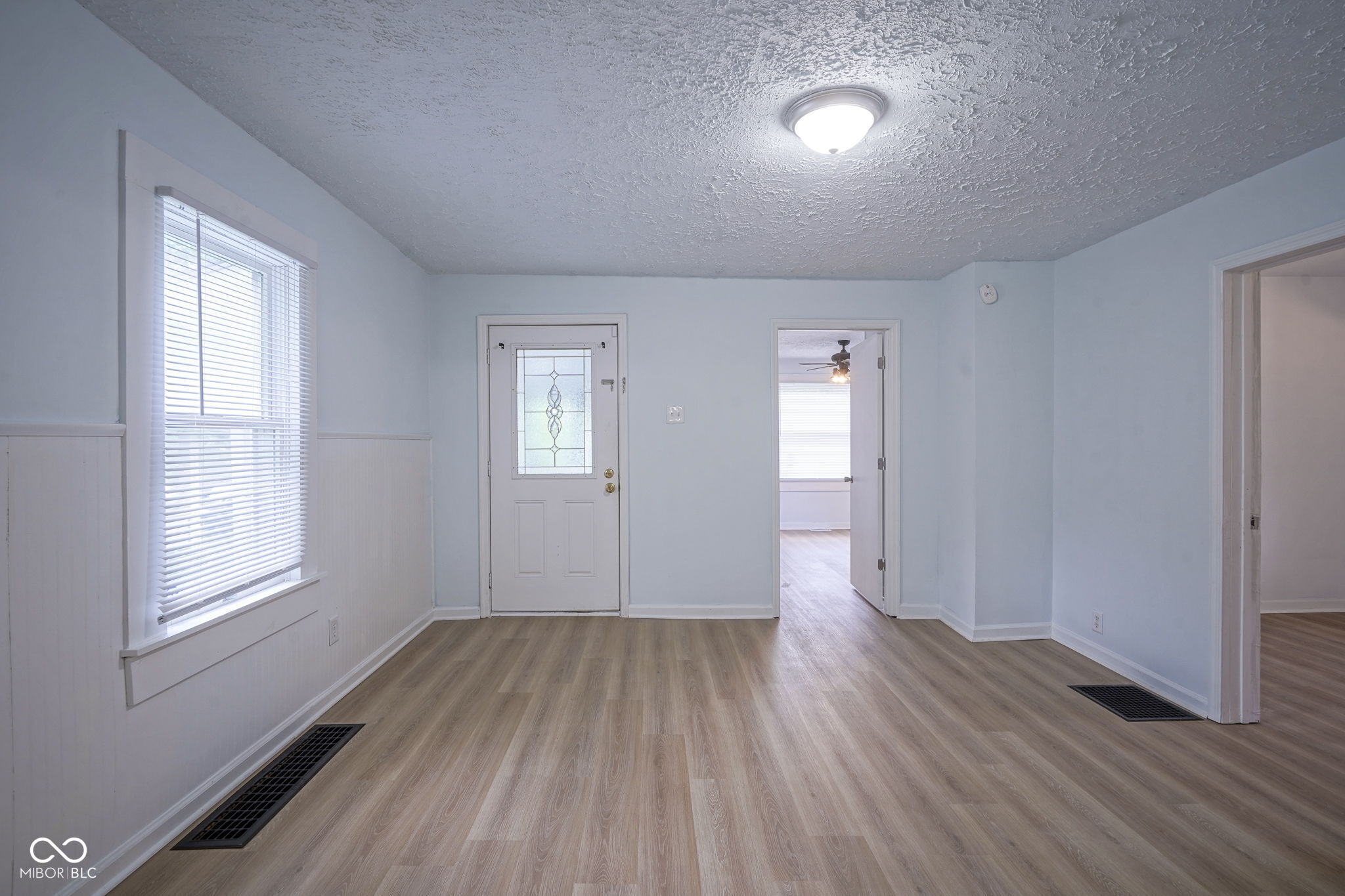 2012 George Street Anderson, IN 46016 - Photo 5 of 21