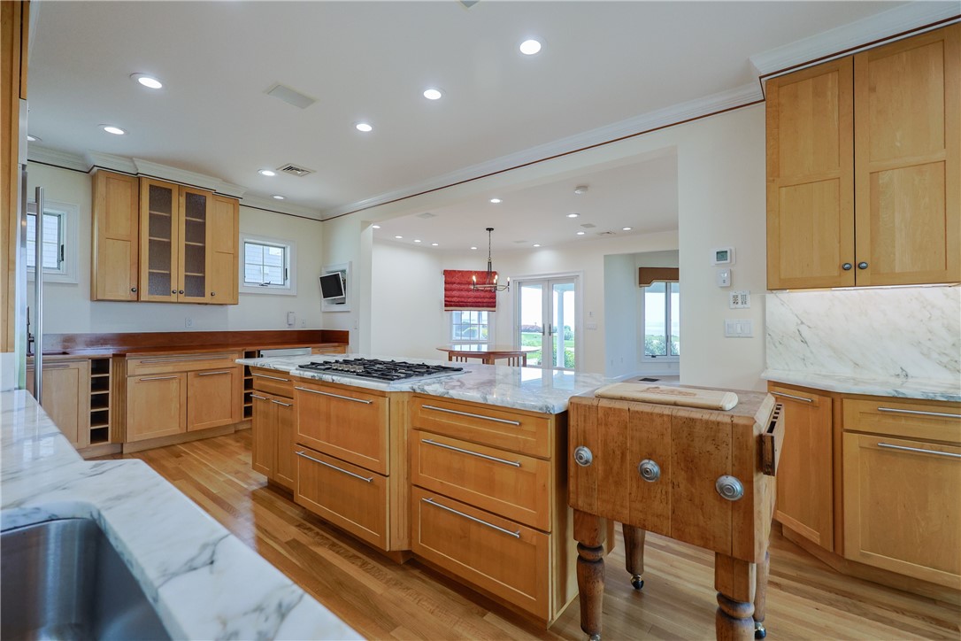 181 Janice Road Warwick, RI 02886 - Photo 9 of 42 Gallery Image 9