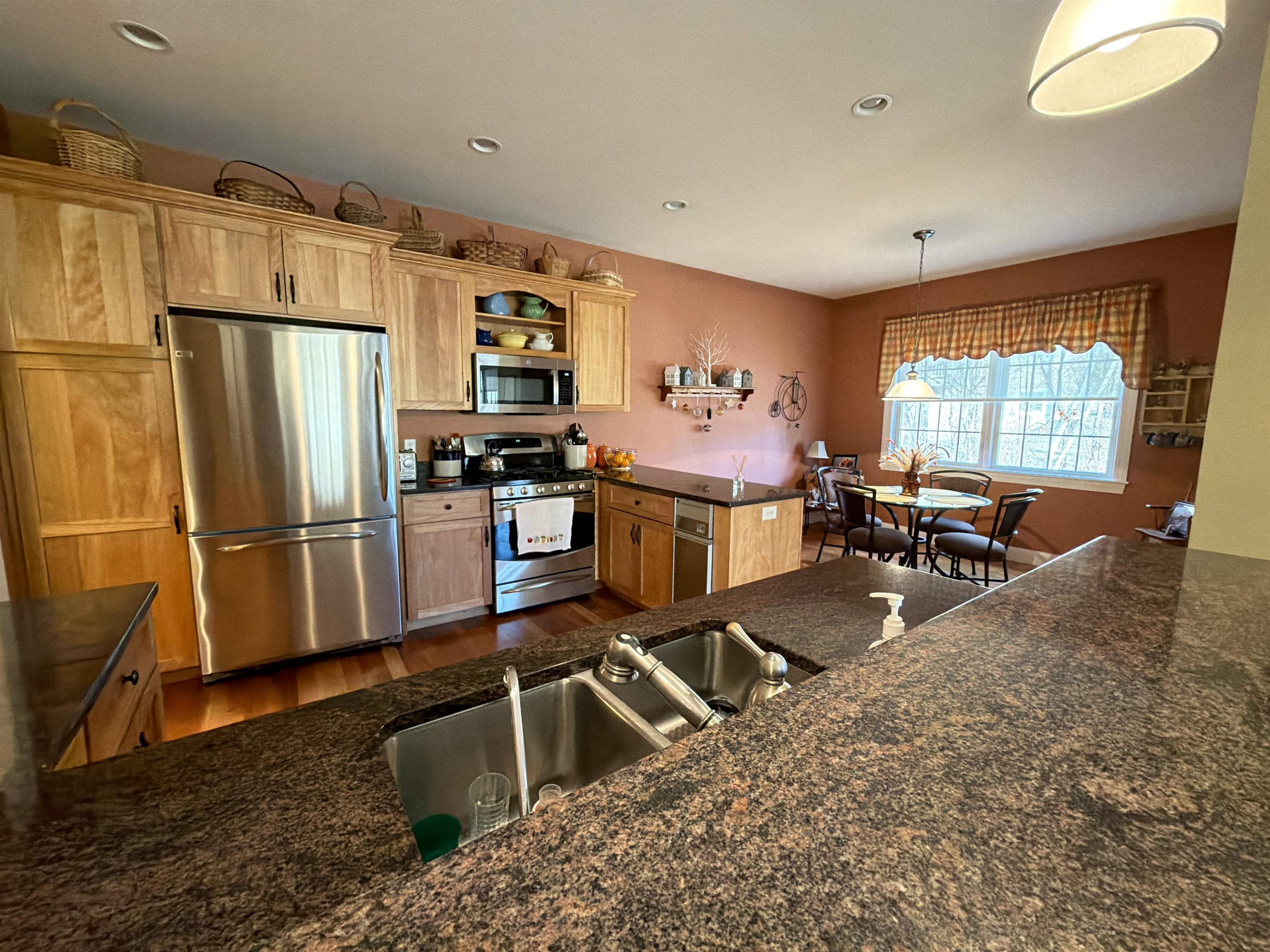 125 Carmel Place, Unit 125 Rutland, VT 05701 - Photo 10 of 40