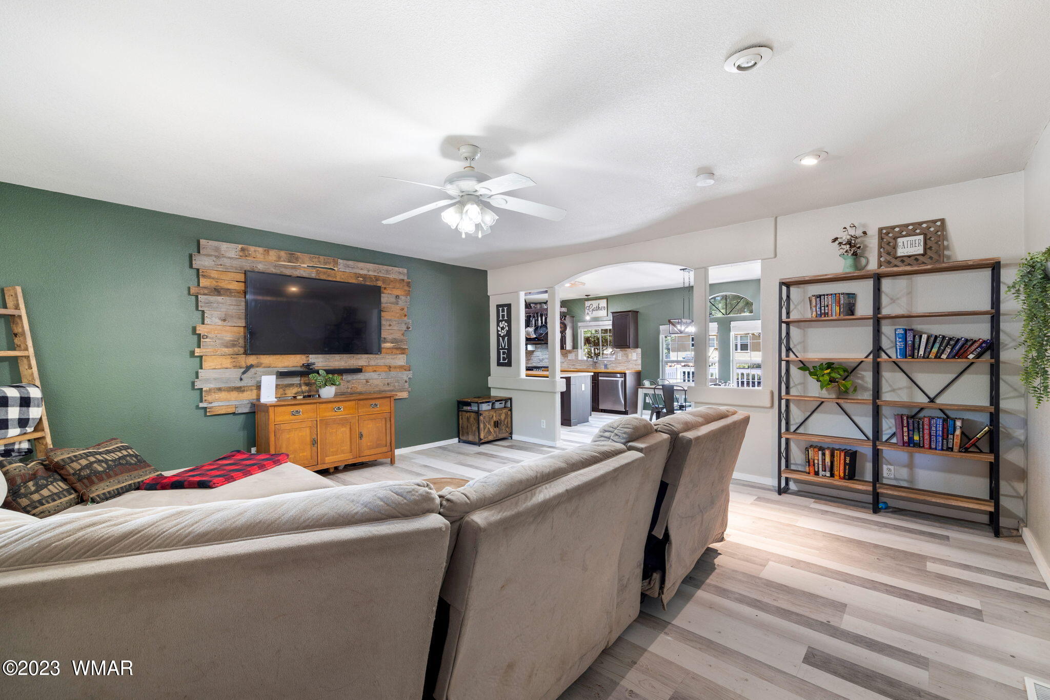 2865 Little Hawk Trail Overgaard, AZ 85933 - Photo 8 of 35