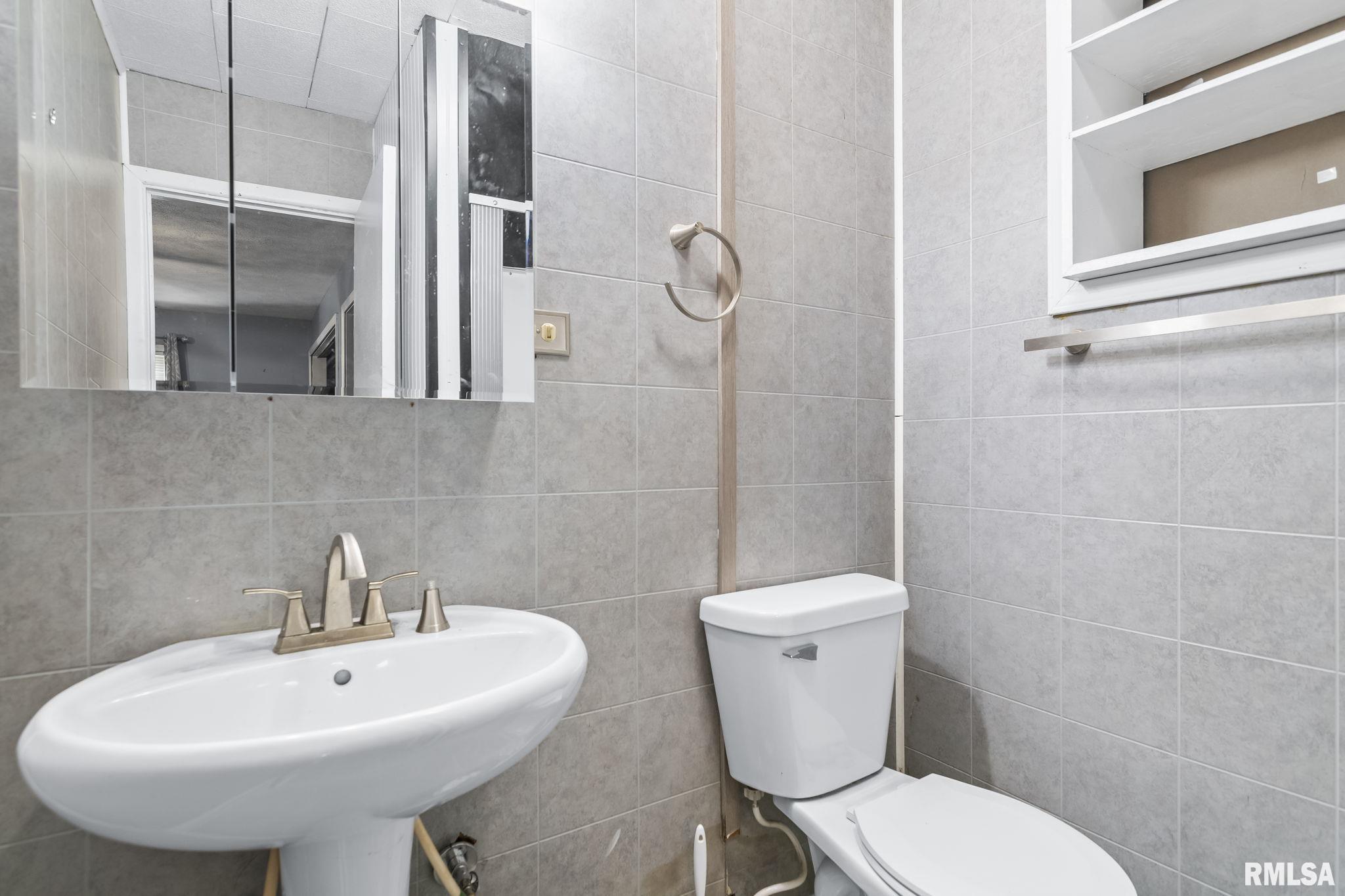 9 Bryant Lane Springfield, IL 62702 - Photo 16 of 35