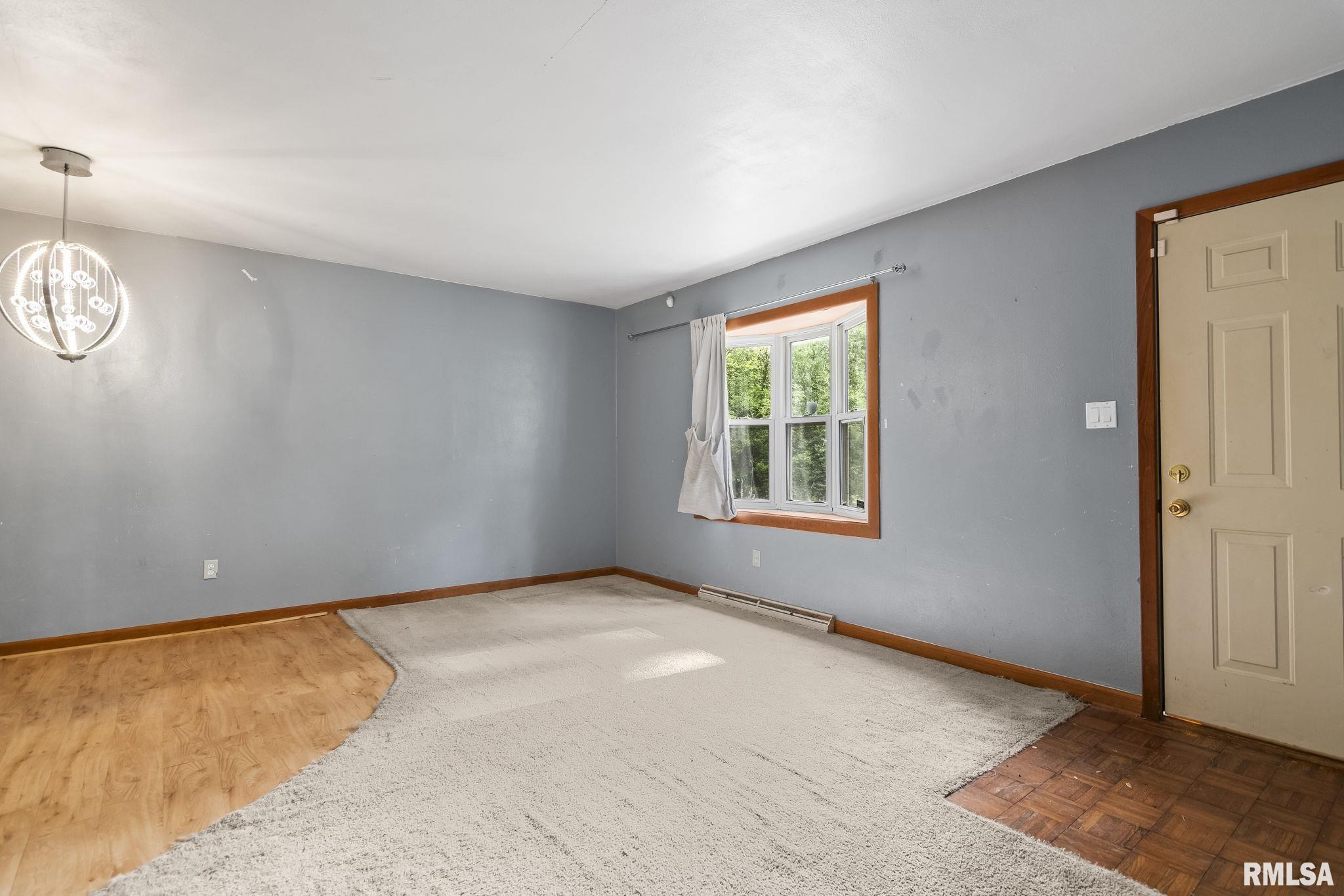 9 Bryant Lane Springfield, IL 62702 - Photo 3 of 35