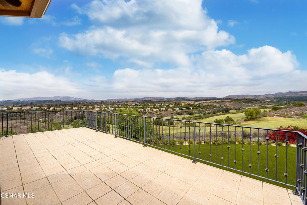 6717 Aspen Hills Drive Moorpark, CA 93021 - Photo 26 of 44 a view of a terrace with skyline