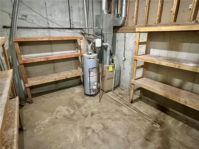 $299,000 | 620 Wells Terrace, Odessa, MO 64076