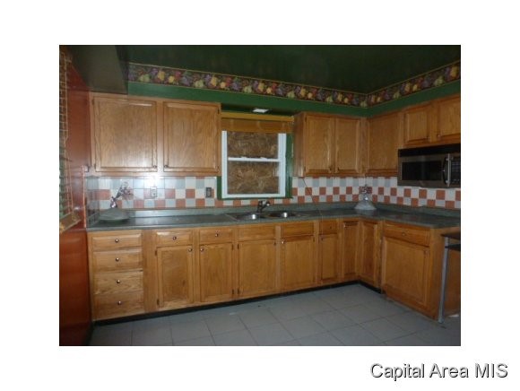 1817 East Laurel Street Springfield, IL 62703 - Photo 5 of 8 Gallery Image 5