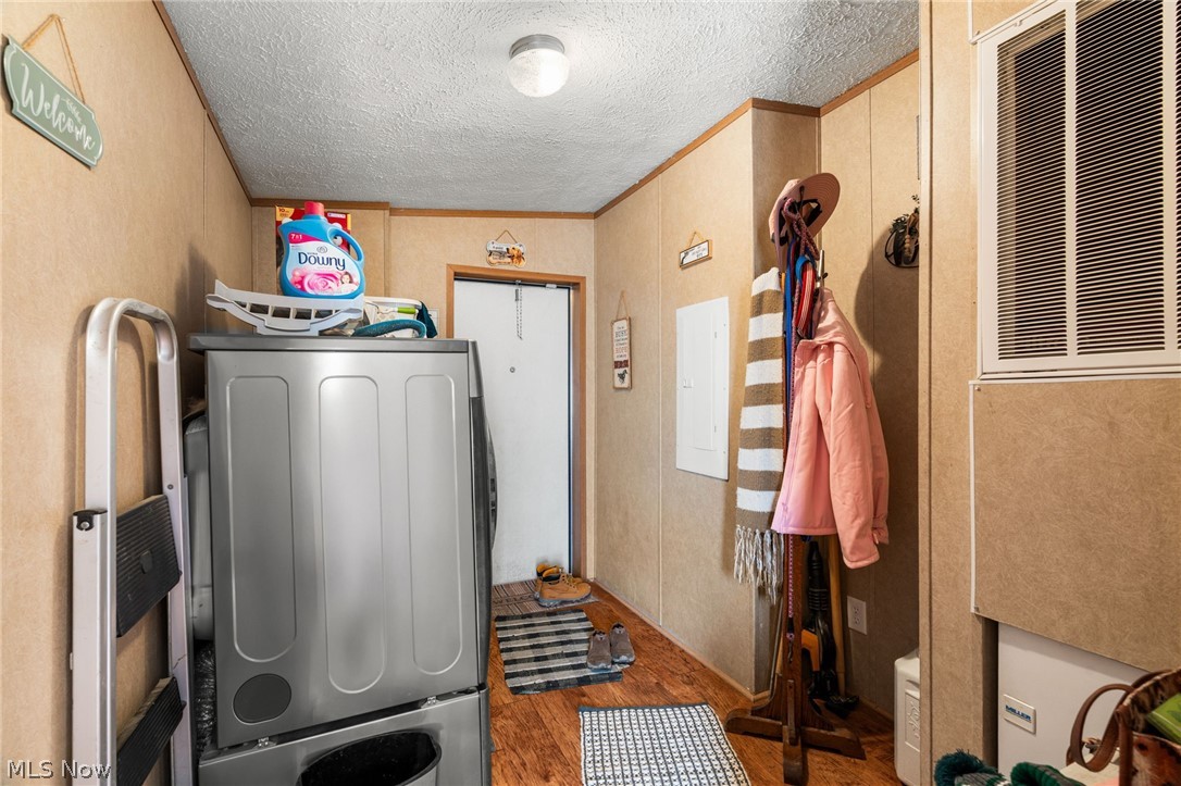 3188 Amsterdam Road Southeast Scio, OH 43988 - Photo 13 of 41 laundry room