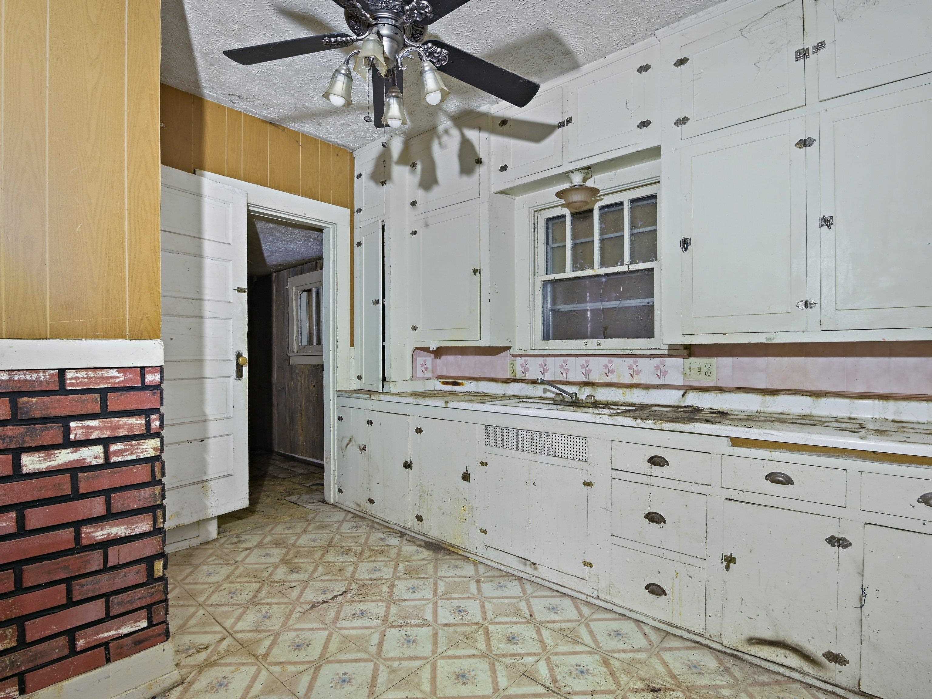 628 South Hatch Street Spokane, WA 99202 - Photo 13 of 30