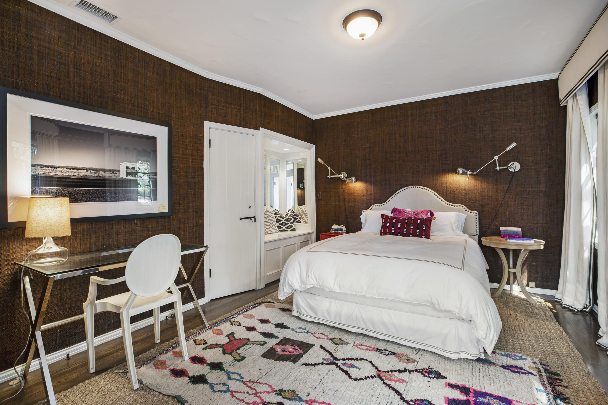 165 Middle Road Santa Barbara, CA 93108 - Photo 21 of 38 a bedroom with a bed and a chair