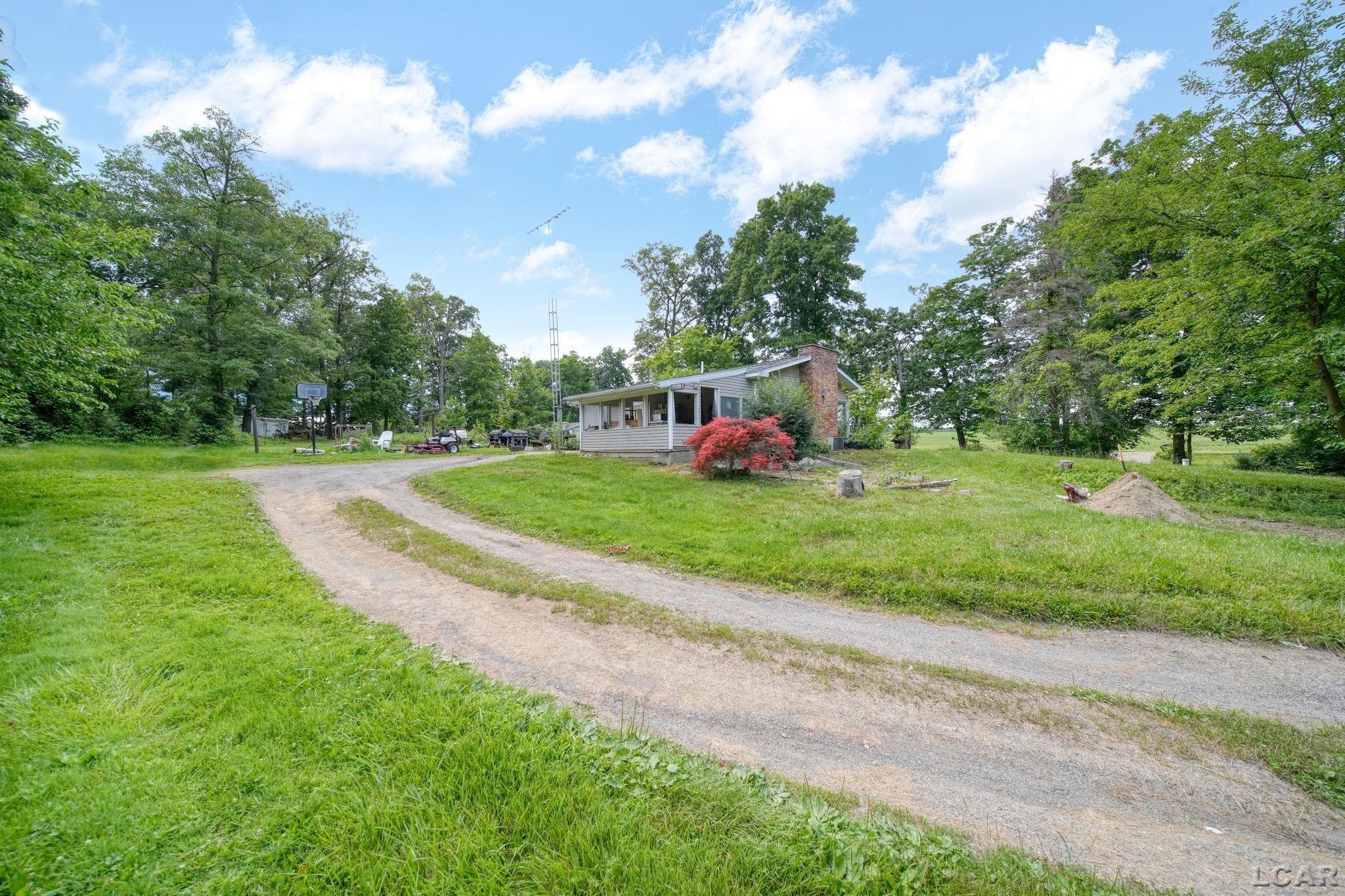 3205 Emery Road Adrian, MI 49221 - Photo 26 of 37 50180715-04c3a917-e8db-4921-9ca6-971dc25049eb.JPG