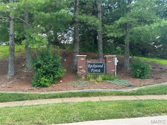 $315,000 | 1322 Rockwood Forest Drive, Arnold, MO 63010