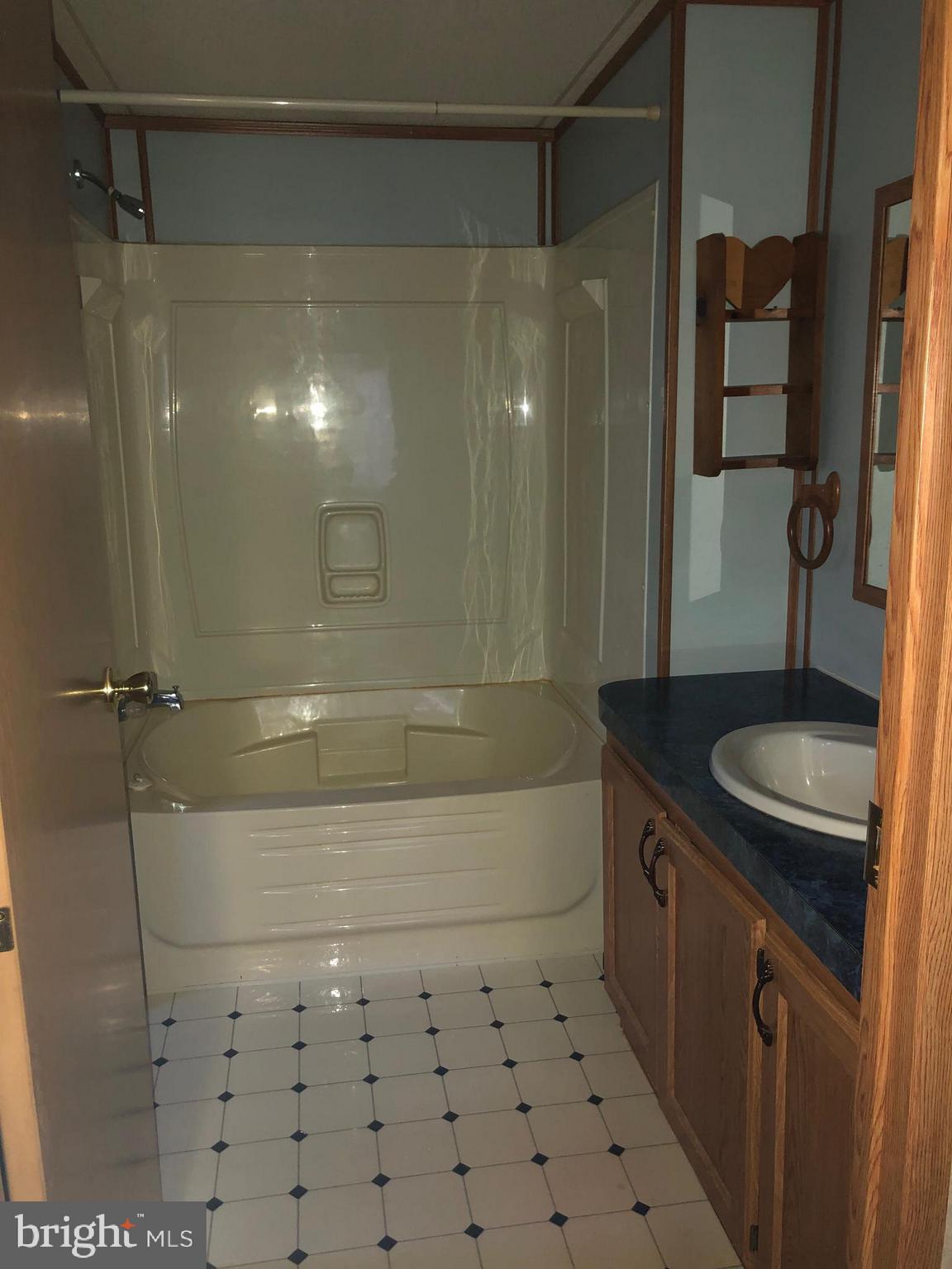 45 Taylor Road York, PA 17406 - Photo 13 of 17 Master Basthroom