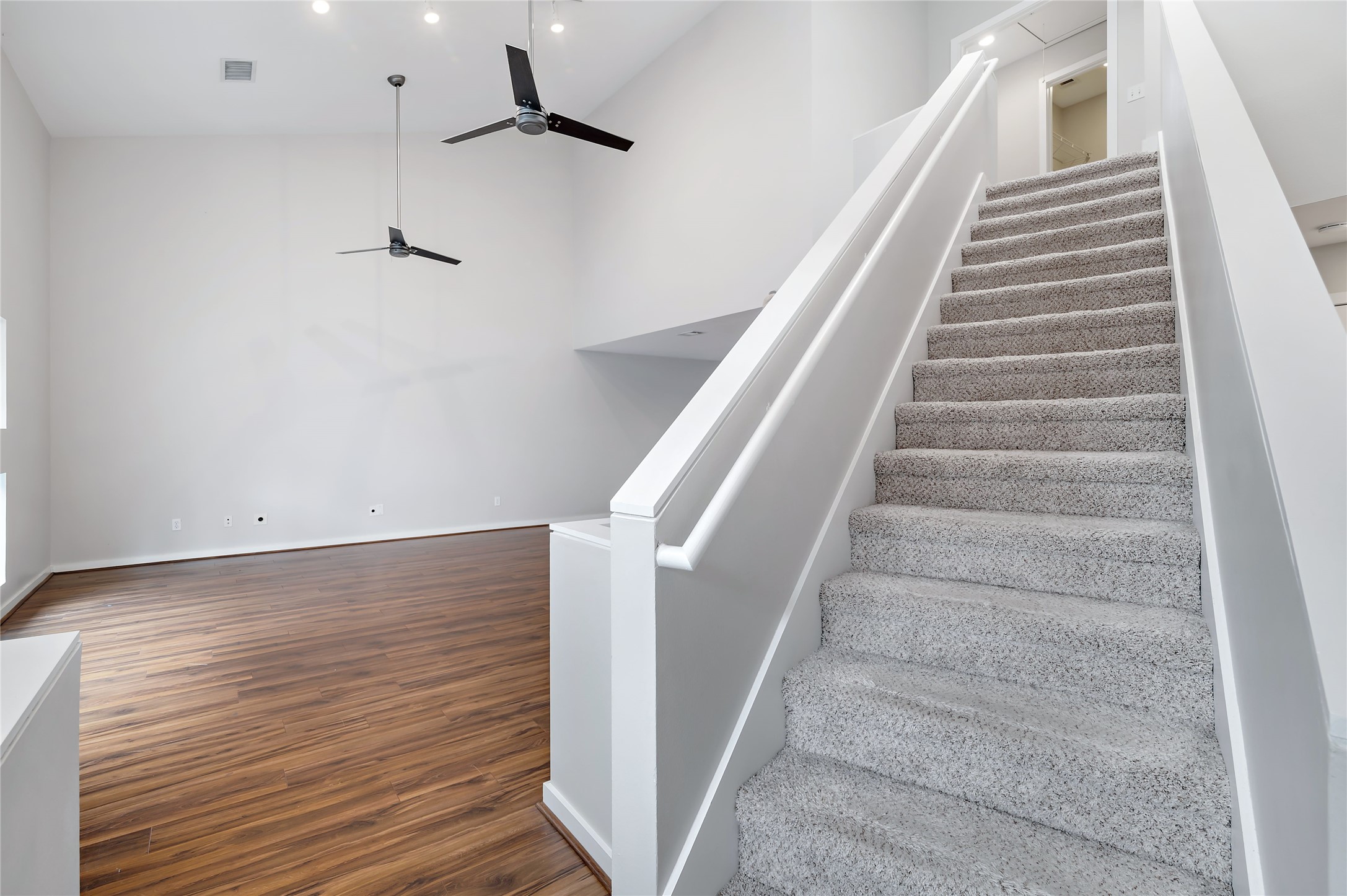 2605 Calumet Street, Unit 34 Houston, TX 77004 - Photo 26 of 37 a view of entryway