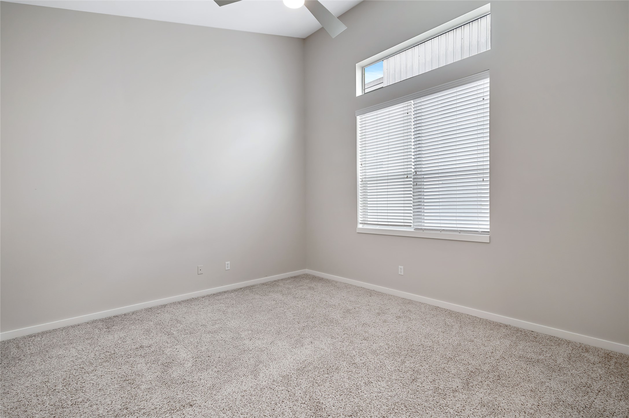 2605 Calumet Street, Unit 34 Houston, TX 77004 - Photo 29 of 37 an empty room with a window