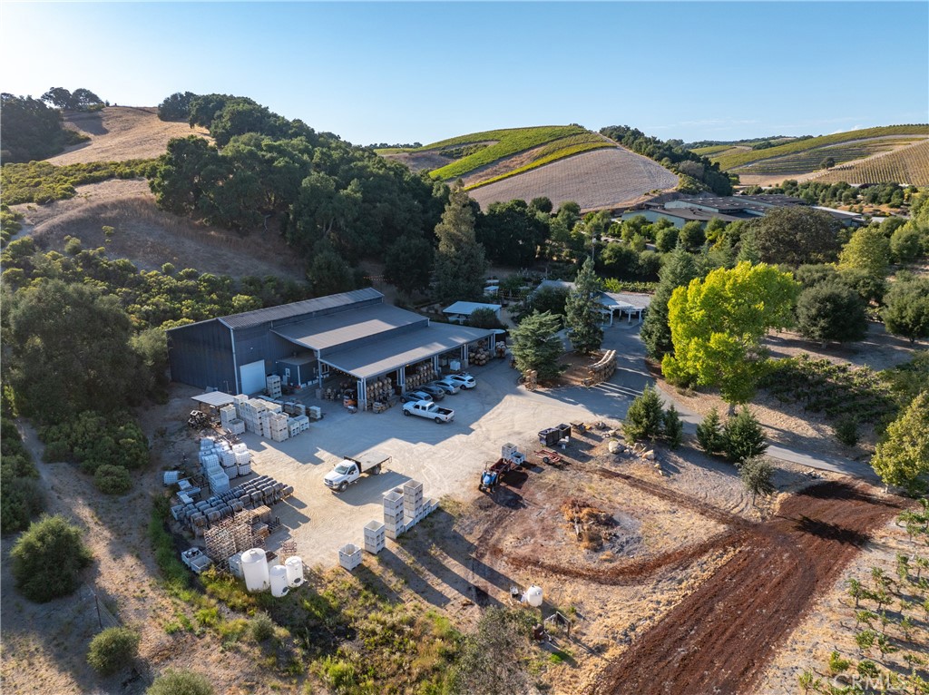 2925 Anderson Road Paso Robles, CA 93446 - Photo 49 of 69 Gallery Image 49